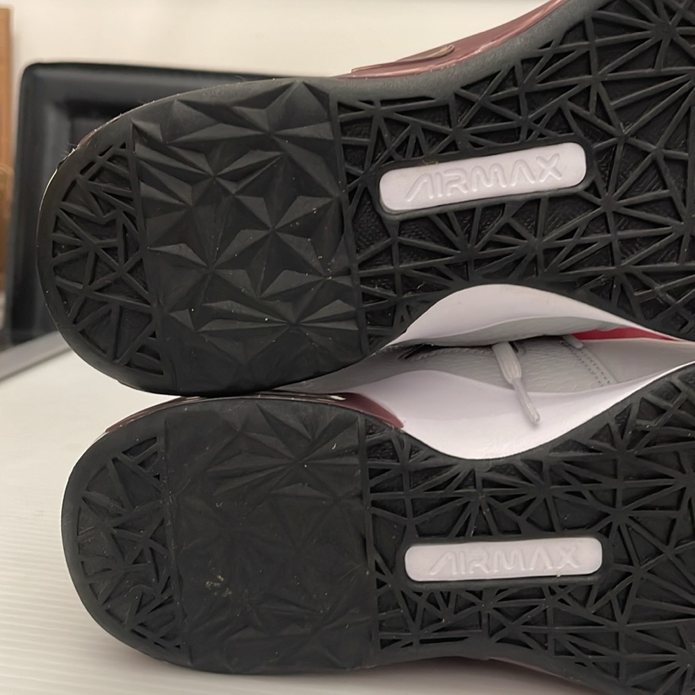 NIKE AIR MAX BELLA 5 TRAINING SNEAKERS WOMENS SIZE 8.5 - Picture 16 of 16
